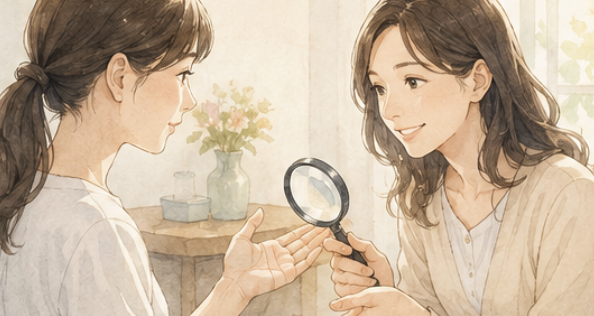 手相鑑定で手のひらを見る